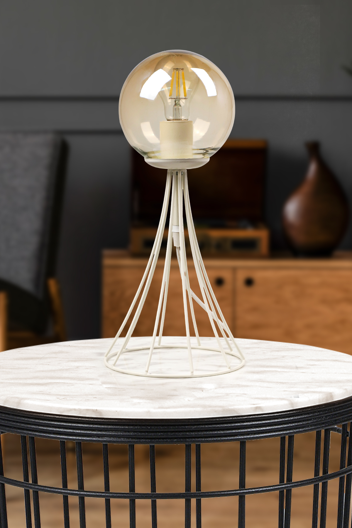 Sarmal Table lamp White
